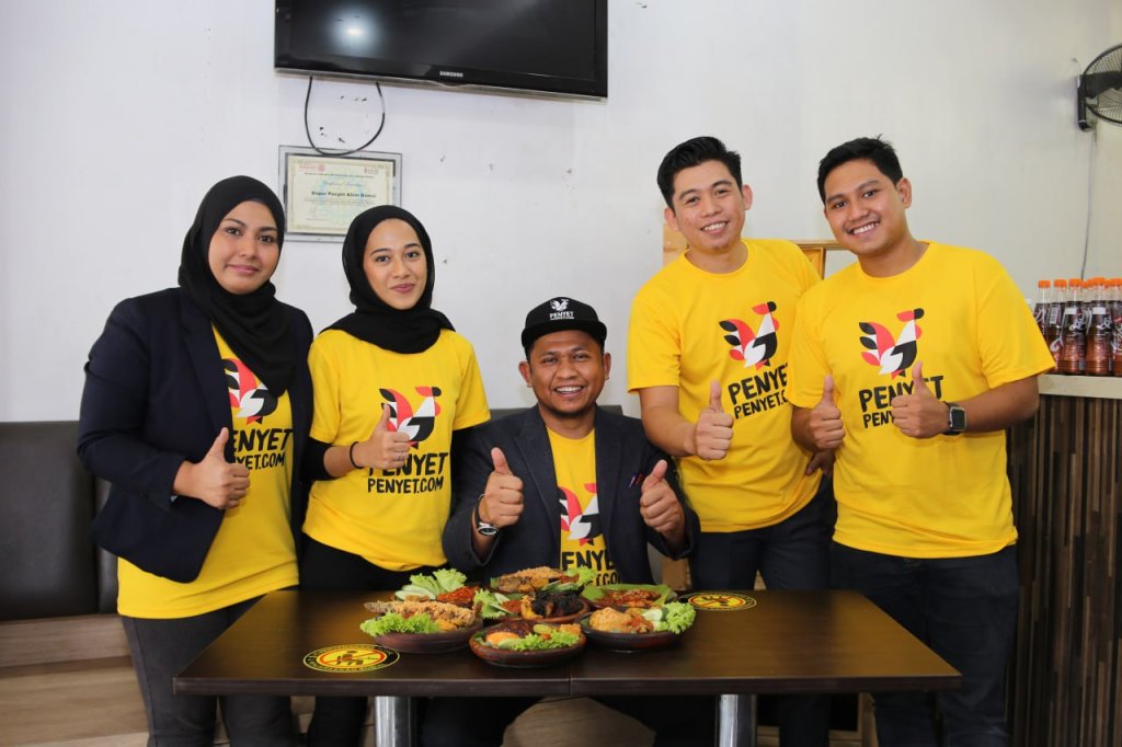 Bersyukur dengan nikmat yang ada